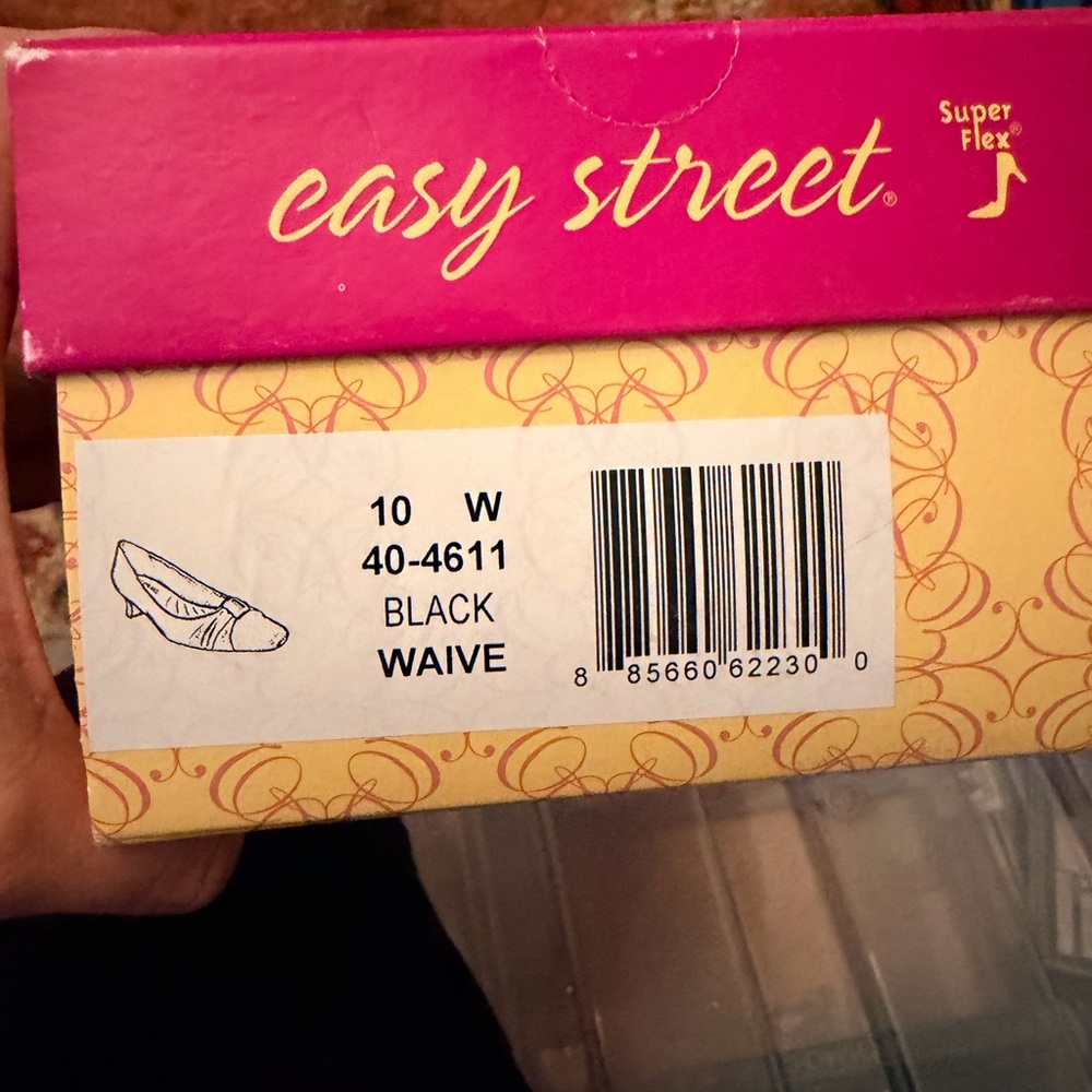 NIB Easy Street Women's Waive Shoes 10 wide, black - Picture 2 of 4
